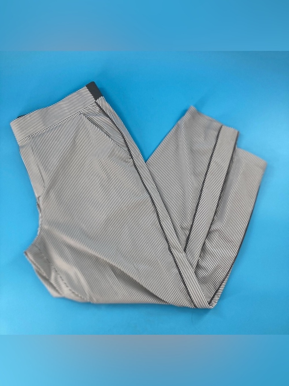 Athleta Brooklyn Ankle Pants Side Stripe Gray White Track Joggers Women’s Sz 10 - Picture 4 of 10